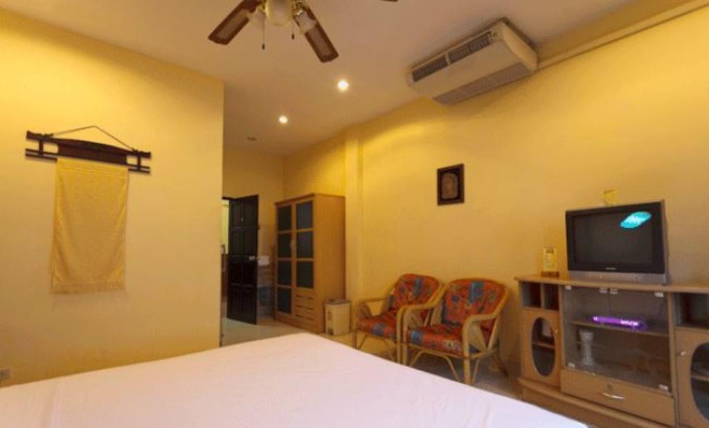 Metro Apartments Pattaya Quarto foto